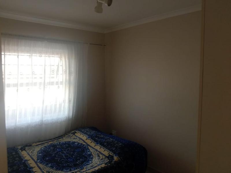 To Let 1 Bedroom Property for Rent in Goodwood Central Western Cape